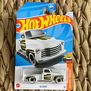 Hot Wheels 1952 White Chevy Truck 4x4 HW  Chevrolet Pickup Pick Up Hotwheels New